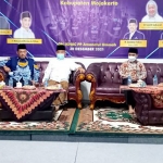 Suasana acara Konsolidasi Partai Nasdem Kabupaten Mojokerto di Guest House Insitut KH Abdul Chalim Pacet Mojokerto Jawa Timur, Kamis (30/12/2021). Foto: Rochmat Saiful Aris/ BANGSAONLINE.com