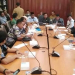 Perwakilan SP FSPMI PT. Smelting saat hearing dengan Komisi D DPRD Gresik beberapa waktu lalu. foto: SYUHUD/ BANGSAONLINE