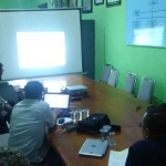 Rapat bersama JOB PPEJ dengan warga dan Dinas Lingkungan Hidup (DLH) Tuban. foto: ist