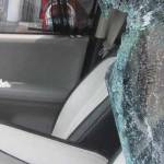 Pencurian dengan modus pecah kaca mobil. foto: ilustrasi