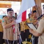 Hanindhito Himawan Pramana saat dilantik menjadi Ketua Majelis Pembimbing Cabang Gerakan Pramuka Kabupaten Kediri. Foto: Ist