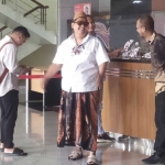 Haji Her saat mendatangi KPK.