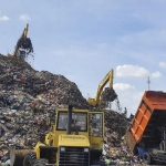 SIG memanfaatkan sampah di Tempat Pembuangan Sampah Terpadu (TPST) Bantargebang menjadi bahan bakar alternatif di pabrik SBI Narogong Jawa Barat.