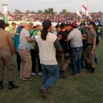 Suasana usai pertandingan Final Porprov VI Jatim antara Kabupaten Tuban Vs Kabupaten Sidoarjo.