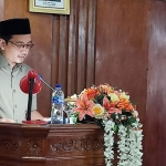 Anggota DPRD Kota Mojokerto dari Fraksi Demokrat, Nuryono Sugiraharjo, ketika menyampaikan pandangan fraksinya dalam Rapat Paripurna Penyampaian Pemandangan Umum Fraksi atas Raperda APBD 2022.