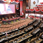 Rapat paripurna DPRD Provinsi Jawa Timur dalam rangka peringatan Hari Jadi ke-79 Provinsi Jawa Timur.