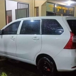 Mobil Toyota Avanza B 2573 SED yang digelapkan tersangka NA. Foto: Dok. Polres Nganjuk.