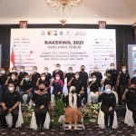 Seminar Nasional "Smart City, Creative Government: Membangun Ekosistem Digital CETTAR Bagi Pembangunan Provinsi Jawa Timur" yang digelar secara daring dan luring oleh AMSI Jatim di Prigen Pasuruan, Jumat (11/6/2021).