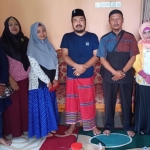 Perwakilan guru tidak tetap dari Kecamatan Kwanyar, Socah, dan Kamal saat mengadu ke rumah Wakil DPRD Bangkalan Hotib Marzuki, Ahad (15/3/20).
