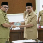 Wakil Bupati Probolinggo dan Bupati Lumajang usai teken MoU 8 bidang pembangunan.