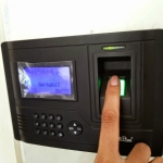 Absensi finger print untuk PNS di Pacitan belum berjalan.