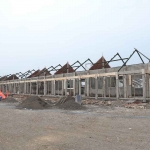 Pembangunan gedung SMPN 2 Tulangan di Desa Grinting, Sidoarjo. Foto: Ist