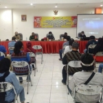 ILUSTRASI: Sosialisasi pengawasan pemilu yang digelar Panwascam Dukuh Pakis menggandeng KPU Surabaya dan Forkopimcam, belum lama ini.