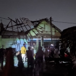 Tampak sejumlah rumah di Sidoarjo yang mengalami kerusakan usai diterjang puting beliung.