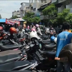 Salah satu titik parkir tepi jalan umum.