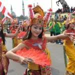 BUDAYA. Suasana pawai budaya yang digelar Pemkab Tuban memperingati HUT RI ke-69. foto : suwandi/HARIAN BANGSA