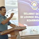 Kepala Staf Koarmada II Laksma TNI Iwan Isnurwanto membuka forum diskusi internal di kalangan pejabat Koarmada II.