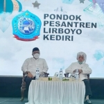 Dari kiri: KH Kafabihi Mahrus, Kepala Perwakilan Bank Indonesia Provinsi Jawa Timur Budi Hanoto dan KH Anwar Mansyur. foto: ist. 