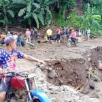 Akitivitas warga di Desa Krisik sudah kembali normal.