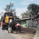 Pelebaran jalan utama di Mojokerto.  Foto: YUDI EKO PURNOMO/BANGSAONLINE

