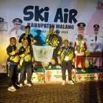 Para atlet Gresik peraih medali Emas dan Perak dari Cabor Ski Air Porprov IX Jatim di Malang Raya. FOTO: ist.