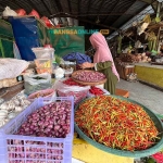 Harga sembako di Jatim hari ini cenderung stabil. Foto: Sulthon/Bangsaonline.