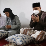 Wali Kota Surabaya Terpilih Eri Cahyadi saat menggelar acara khataman Alquran di kediamannya daerah Ketintang, Surabaya, Kamis (25/2/2021). (foto: ist)