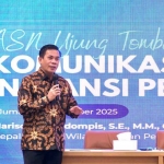 Kabiro Humas dan Protokol Kementerian ATR/BPN saat memberi sambutan dalam pelatihan.