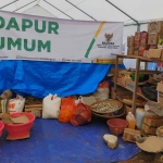 Tenda yang didirikan oleh Tim BTB Baznas Jatim untuk dapur umum di Cianjur, Jawa Barat.