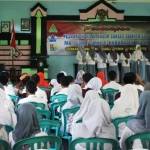 TUTUP. Suasana penutupan pesantren kilat Ansor sukses SBMPTN 2014 MA/ SMA/ SMK se-Tuban di aula kantor PCNU Tuban. foto : suwandi/bangsaonline