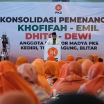 Ketua DPW PKS Jatim saat memberi sambutan.