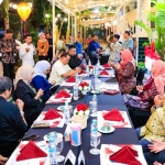 Tasyakuran yang digelar Gubernur Khofifah di Grahadi dalam rangka memperingati HPN atau Hari Pers Nasional tahun ini.