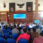 PWI Kabupaten Tuban menggelar Diskusi Publik dan Lomba Pameran Fotografi sebagai puncak peringatan Hari Pers Nasional (HPN) ke-72 tahun 2018 di Pendopo Kridha Manunggal, Kamis (15/3).