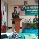 Abdul Hanan Majdy, Ketua ISNU Cabang Jombang periode 2016-2020 saat memberikan sambutan usai terpilih dalam Konfercab. foto: ROMZA/ BANGSAONLINE 