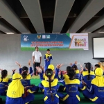 Anak-anak saat mengikuti kegiatan fun meeting and learning di Taman Brantas, Kota Kediri. Foto: Ist