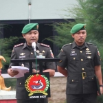 Dandim 0827/Sumenep Letkol Inf Yoyok Wahyudi saat membacakan amanat Kasad Jenderal TNI Maruli Simanjuntak.