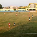 Laga perempat final Porprov VI Jawa Timur antara Kabupaten Tuban Vs Kabupaten Pasuruan di Stadion Lokajaya, Selasa (9/7).