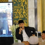Gus Kautsar saat mengusi pengajian Majelis Subuh Gen-ZI di Masjid Nasional Al Akbar Surabaya. Foto: Ist