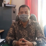 Ketua KPU Ponorogo, Munajat. (foto: ist).