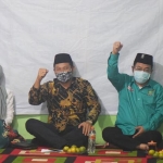 KONSOLIDASI INTERNAL: Cawabup Subandi menghadiri silaturahim PKB dan NU di Buduran, Sabtu (10/11) malam. foto: ist.