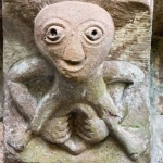 Vagina dalam patung abad 12. foto: theguardian