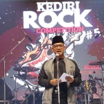 Wakil Wali Kota Kediri saat memberi sambutan.