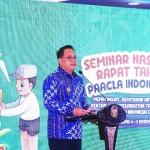 Pj Gubernur Jatim saat memberi sambutan.