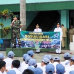 Kegiatan sosialisasi penerimaan prajurit TNI AD di Sekolah Tehnik Menengah Islam Kota Blitar. 