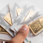 Beberapa hari ini harga emas Antam turun. Foto: Ist.