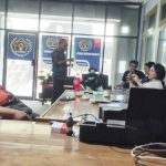 Rapat pengurus PWI Mojokerto, membahas mekanisme pemilihan pengurus baru. foto: YUDI EP/ BANGSAONLINE