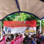Kodim 0805/Ngawi bersama jajaran memberikan vaksinasi kepada para santri di lingkungan Pondok Pesantren (ponpes) Ta