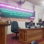 Wakil Bupati Bangkalan meyampaikan nota jawaban atas pendangan umum fraksi-fraksi terhadap LKPJ Kepala Daerah tahun 2018 di Gedung Paripurna DPRD Kabupaten Bangkalan. 
