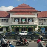 Balai Kota Malang.