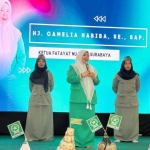 Ketua Fatayat NU Surabaya, Camelia Habiba saat menyampaikan sambutannya